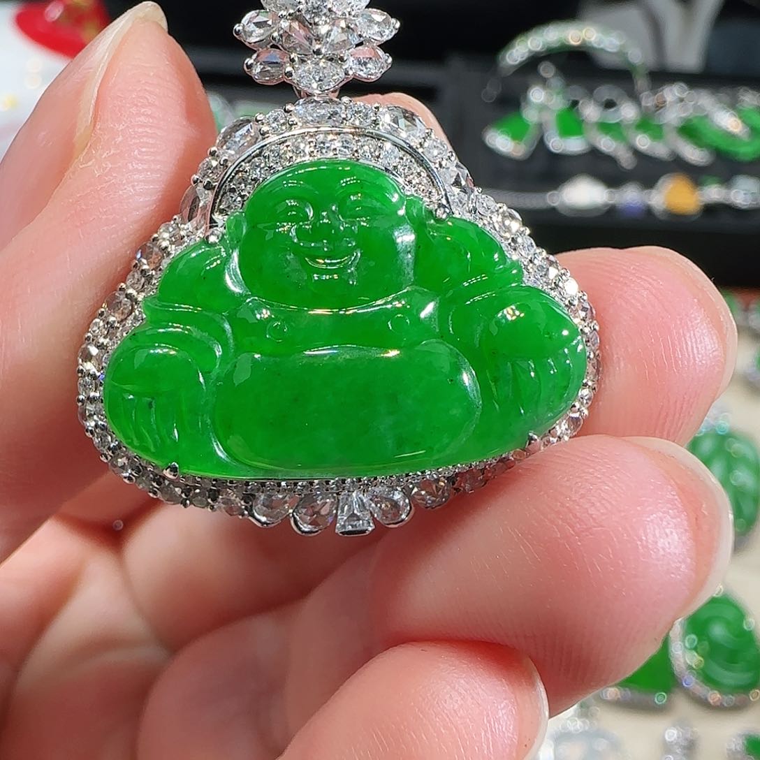 翡翠吊坠(不含链)18K金镶嵌