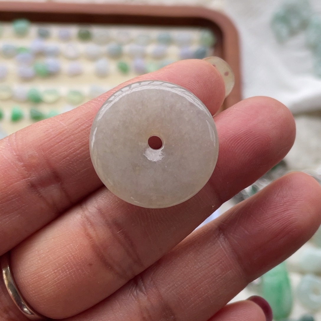 翡翠颈饰未镶嵌56895678