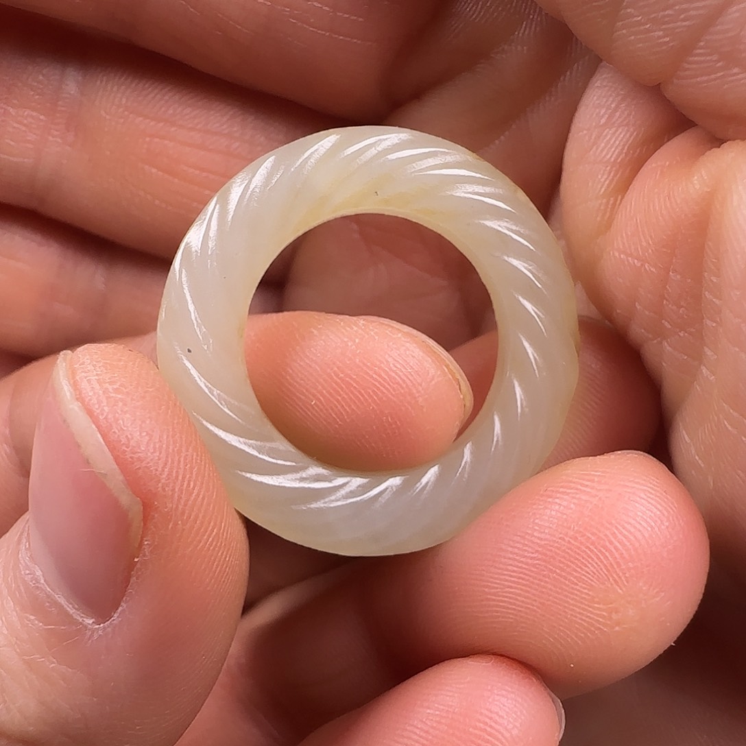 和田玉挂件未镶嵌前**世