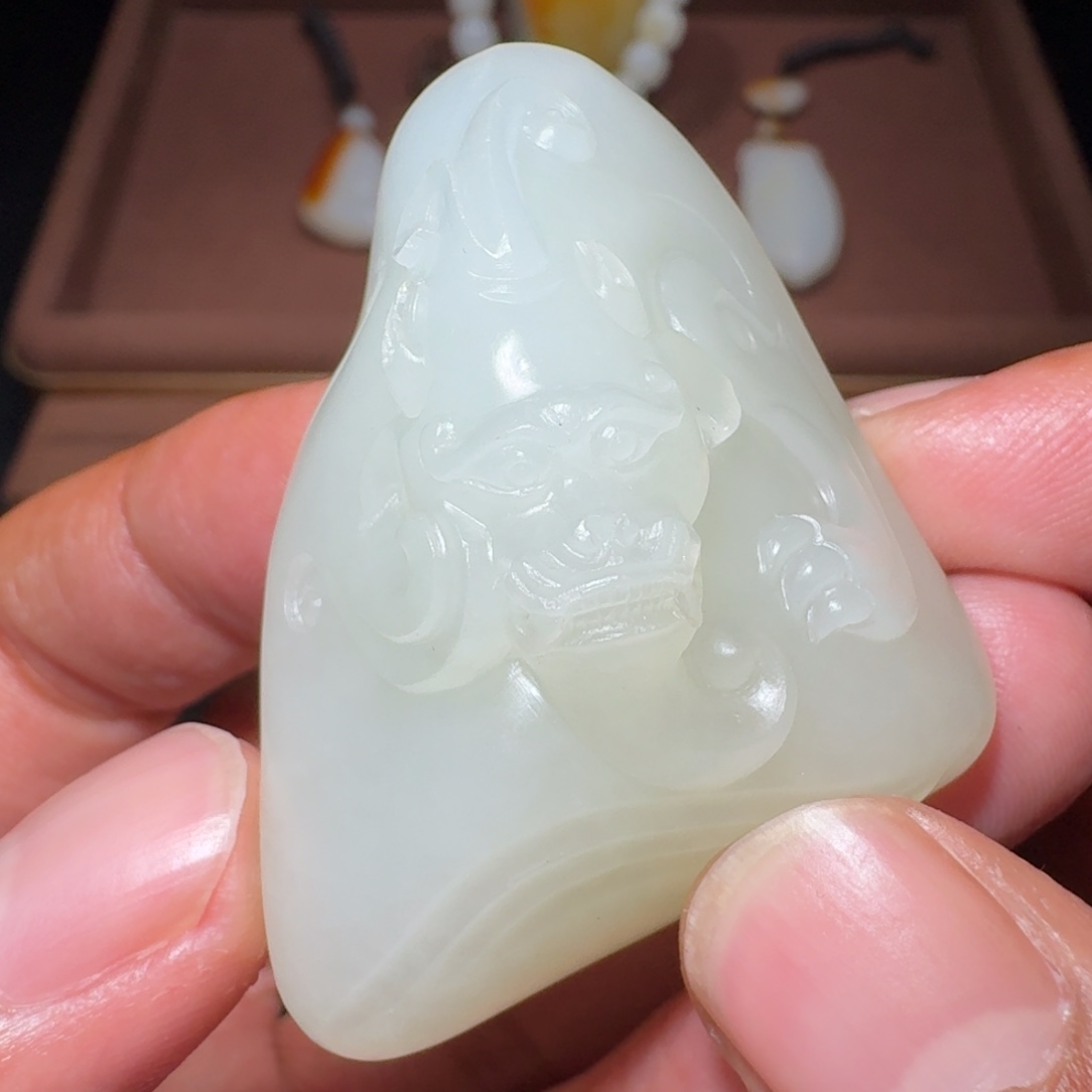 和田玉未镶嵌挂件