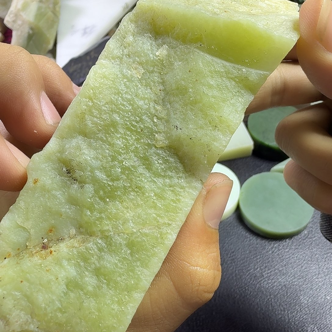 和田玉（糖玉）未镶嵌挂件