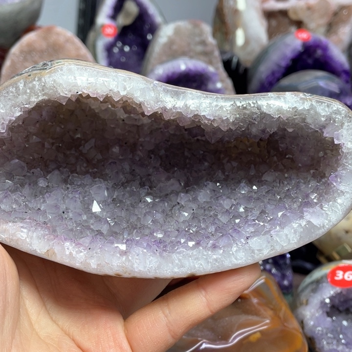 水晶摆件未镶嵌捡漏