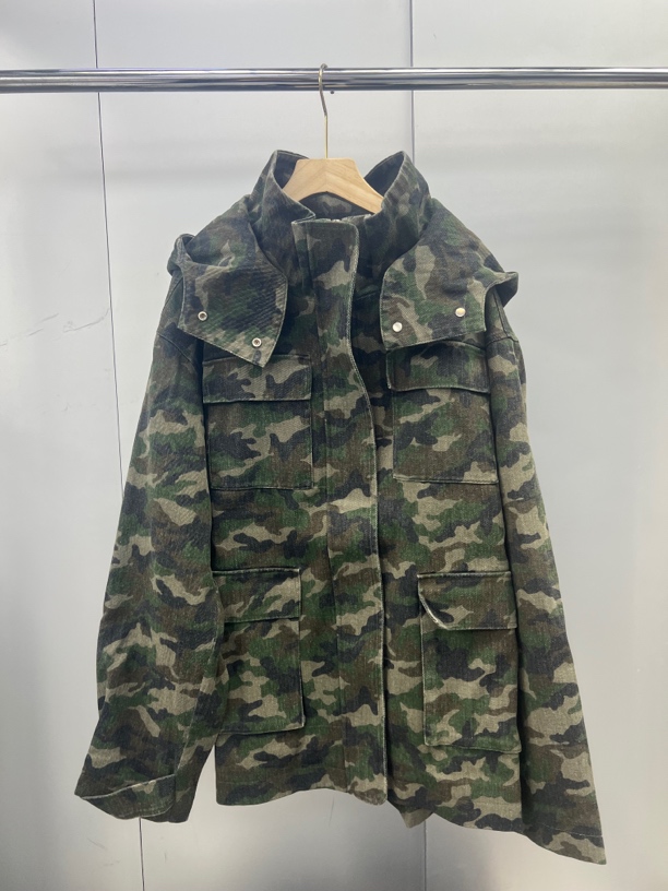 工装迷彩牛仔带帽外套335598