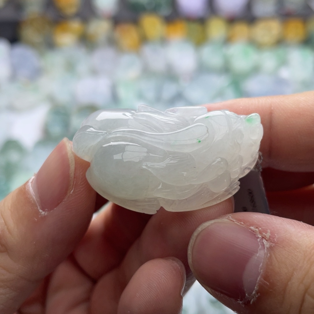 翡翠颈饰未镶嵌貔貅