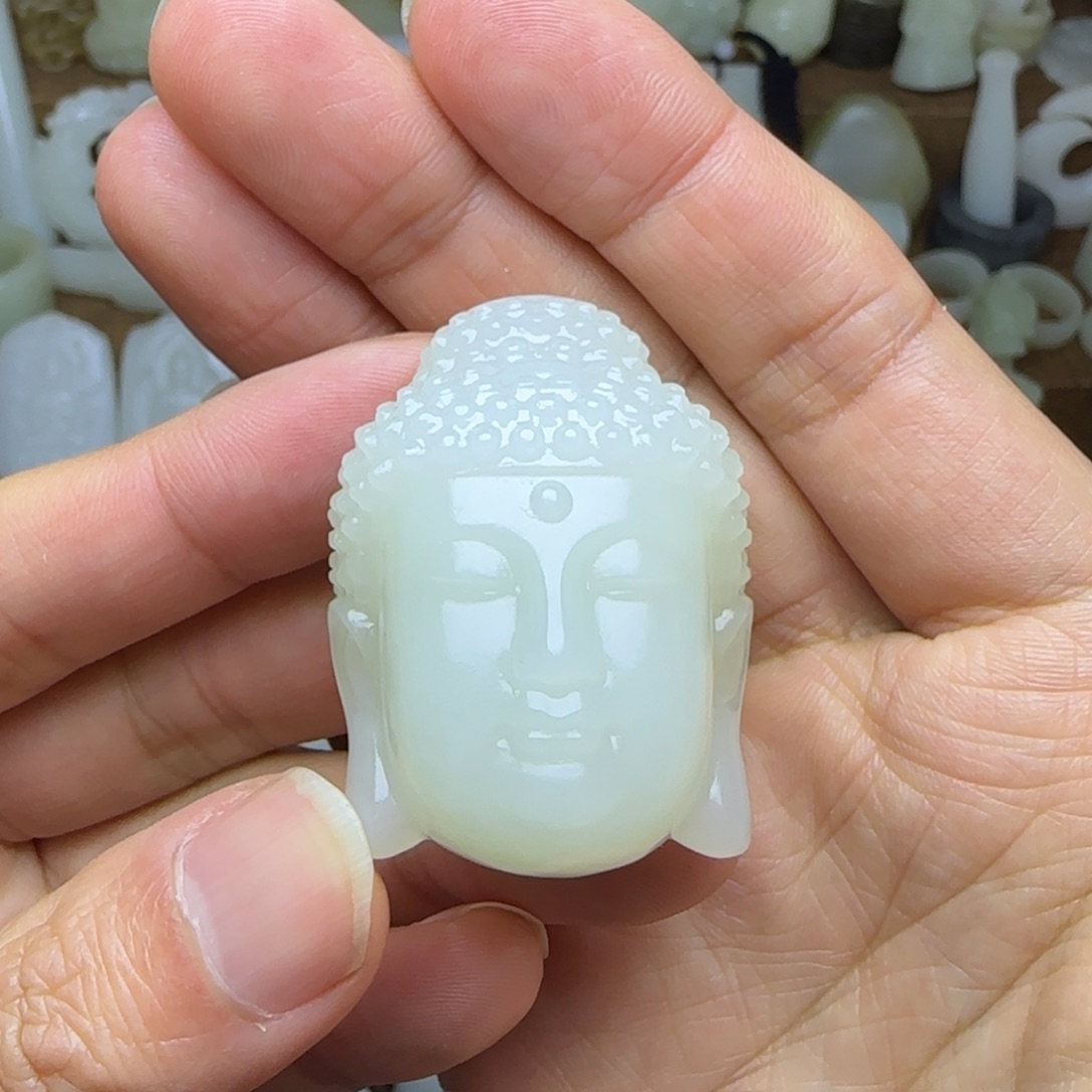 和田玉未镶嵌挂件佛头