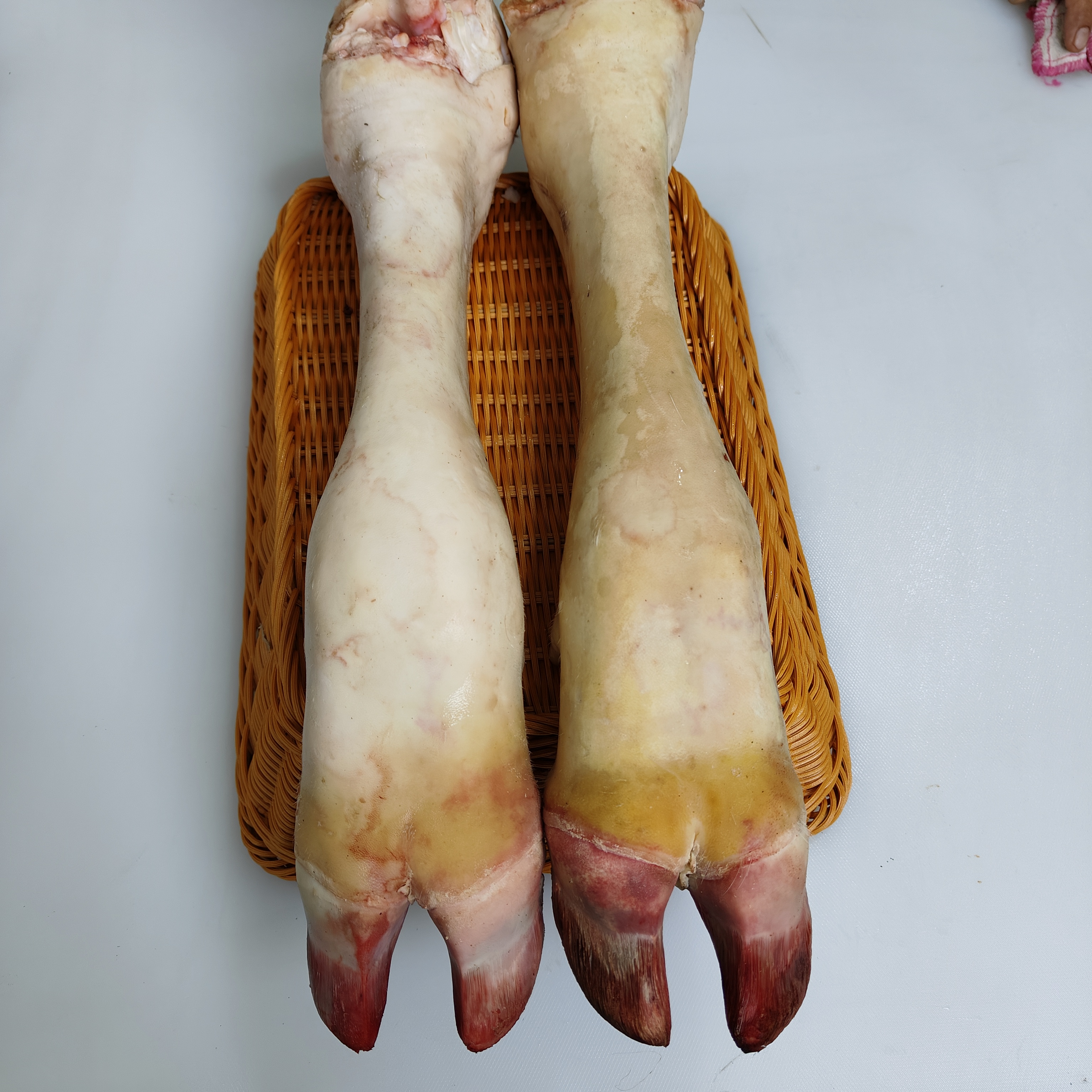 牛满福新鲜黄牛牛长蹄带皮带筋带骨髓真空包装