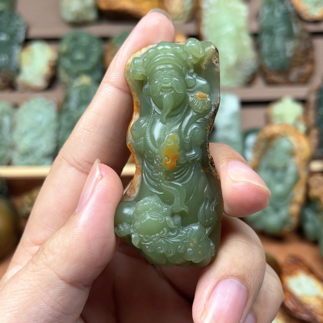 清***波岫岩河磨玉（透闪石质玉）未镶嵌挂件