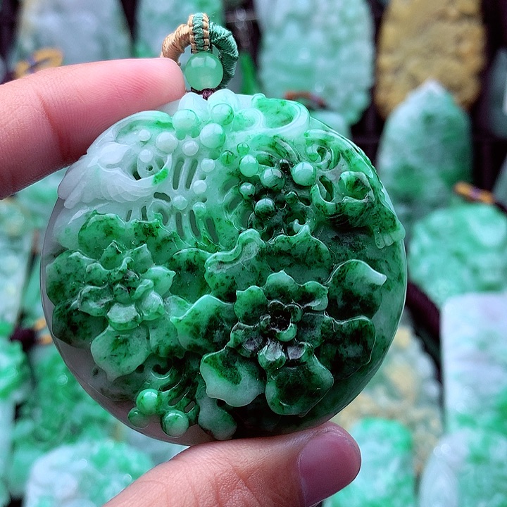 翡翠吊坠(不含链)未镶嵌