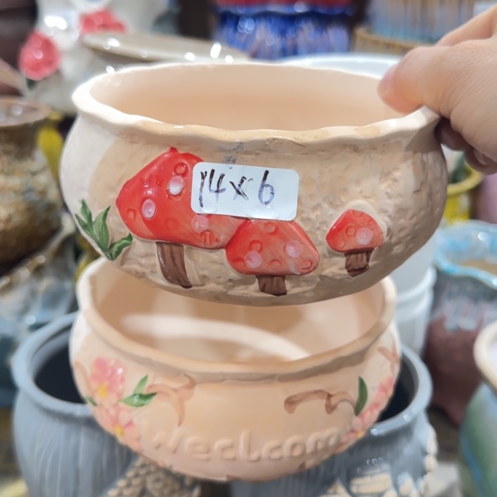 凑9块包邮，有孔，陶瓷花盆