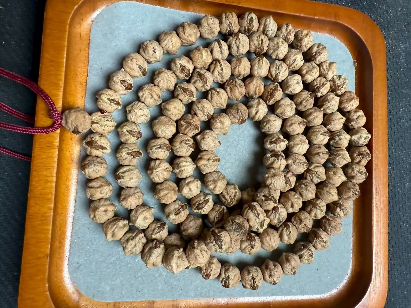 西藏百香籽红芽横打精挑饱满圆润108脖挂