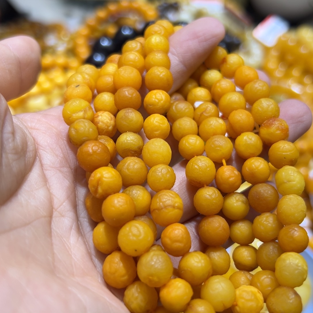 琥珀珠宝奇石未镶嵌