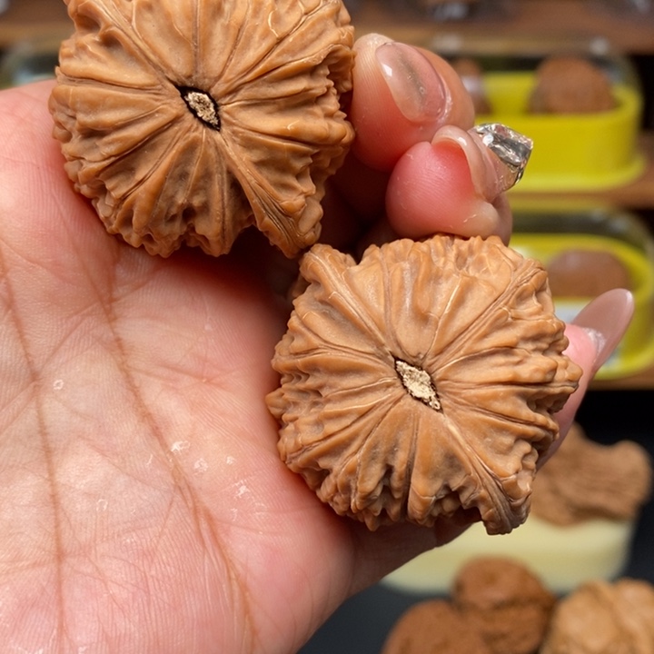 文玩核桃吊坠立***空43全品山地磨