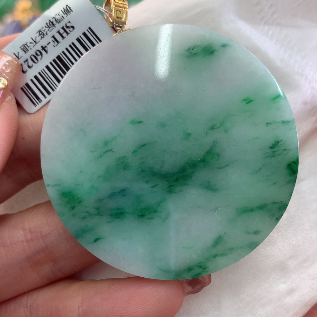 翡翠吊坠(不含链)18K金镶嵌