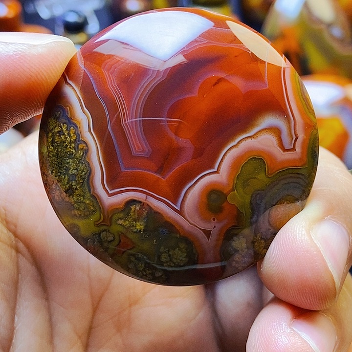 玛瑙/玉髓颈饰未镶嵌草**客