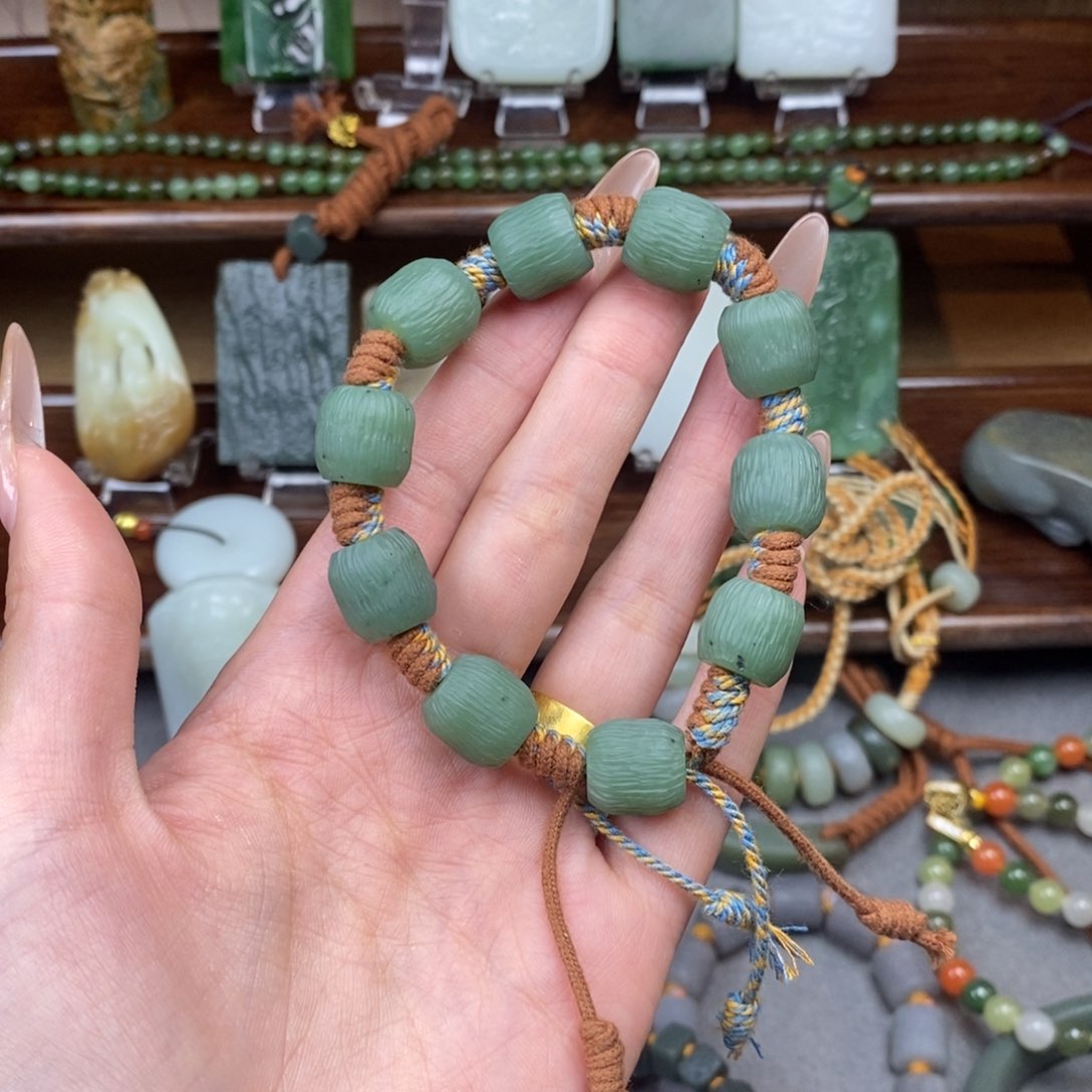 和田玉颈饰未镶嵌平*