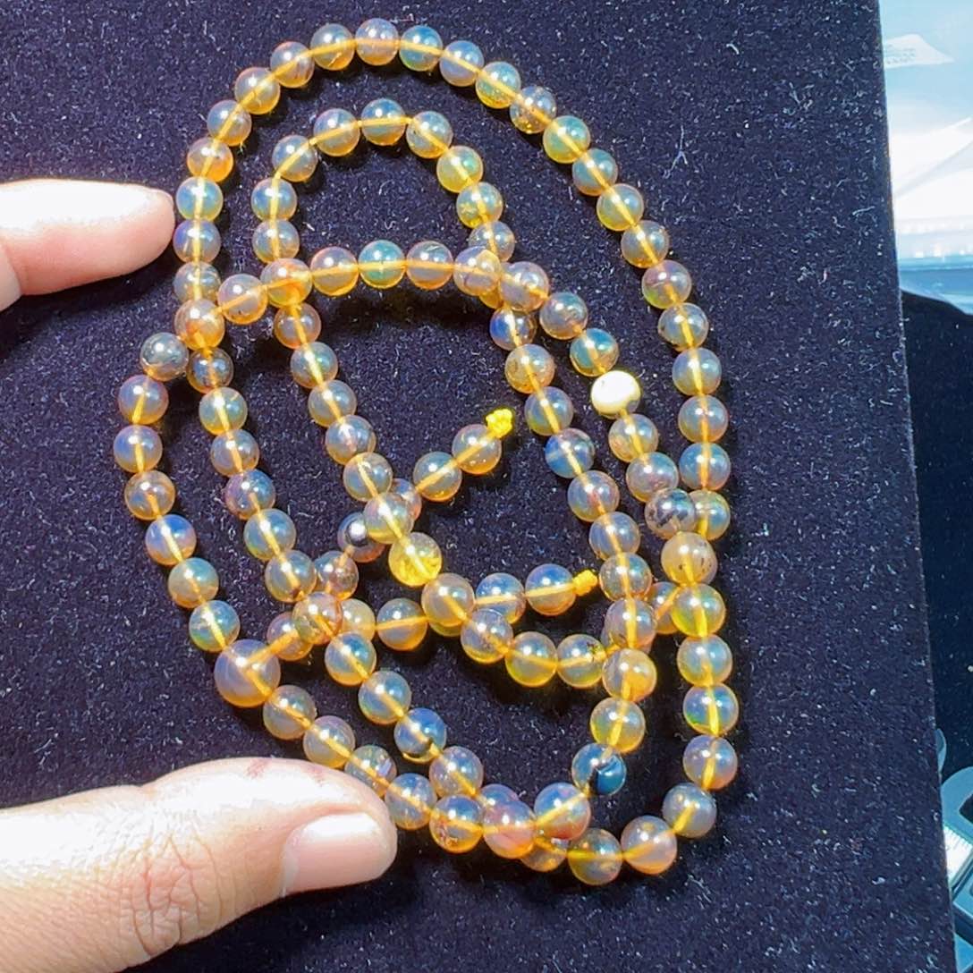 琥珀裸石未镶嵌琥珀