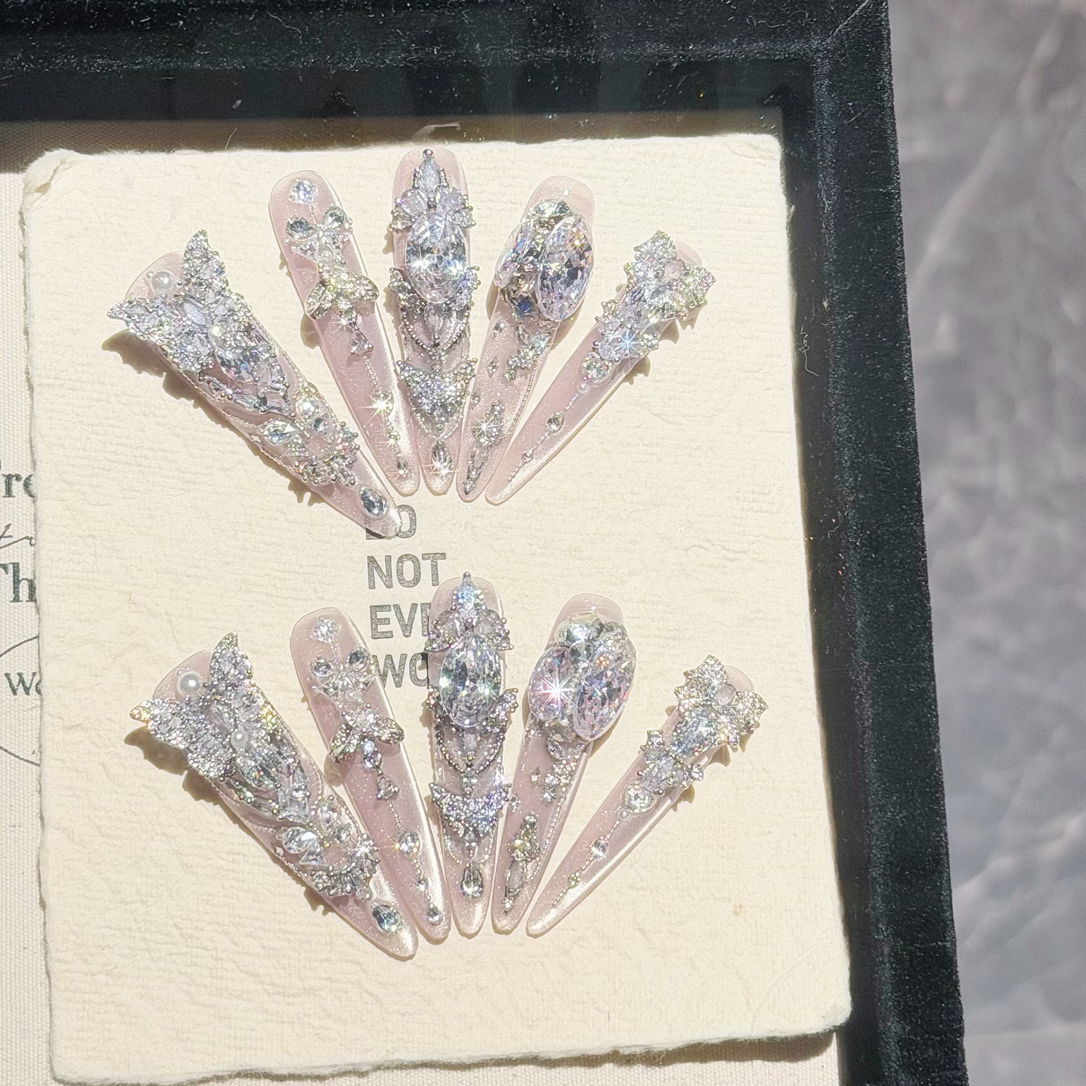 「冬日恋歌」锆石爆闪气质美甲成品纯工定拆制可卸穿戴甲