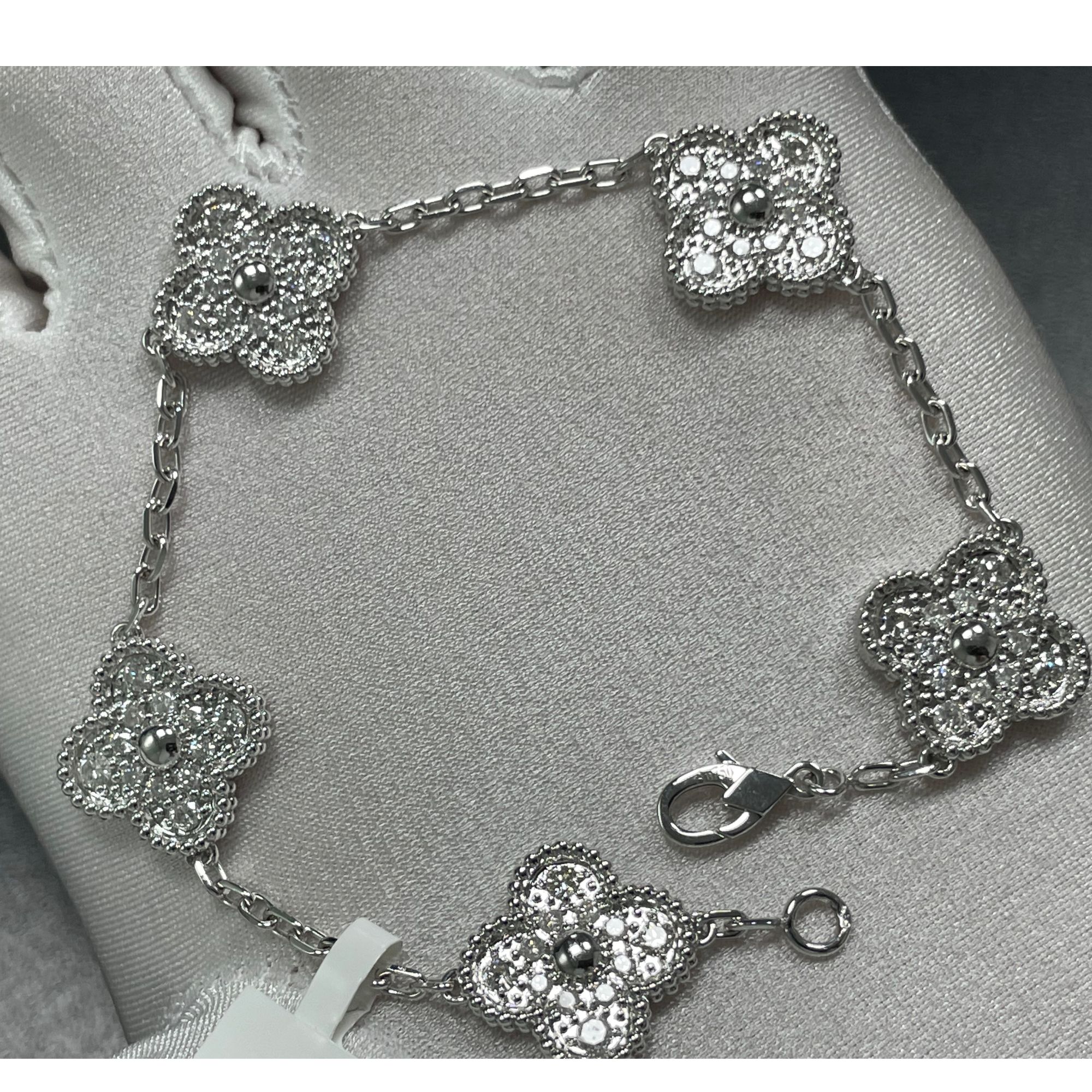 （双12）18k金五花手链满钻   多样性发一件