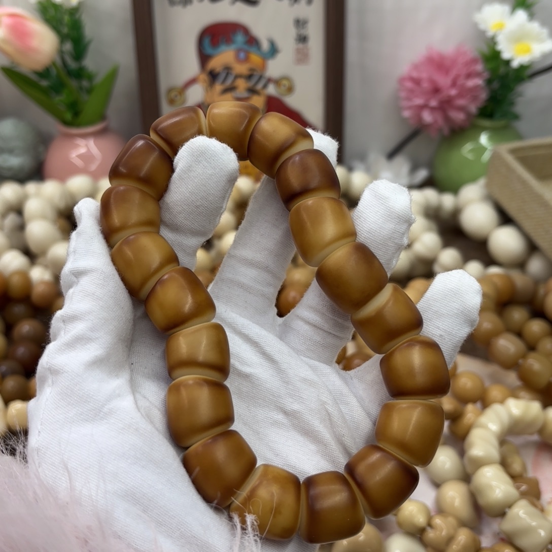 菩提根/象牙果吊坠18干磨瑕疵落地果肠986