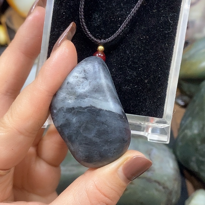 未镶嵌和田玉（糖玉）挂件