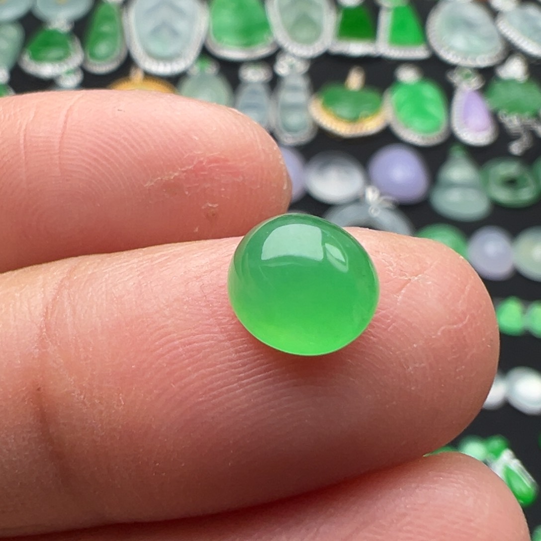 翡翠颈饰未镶嵌蛋7.2