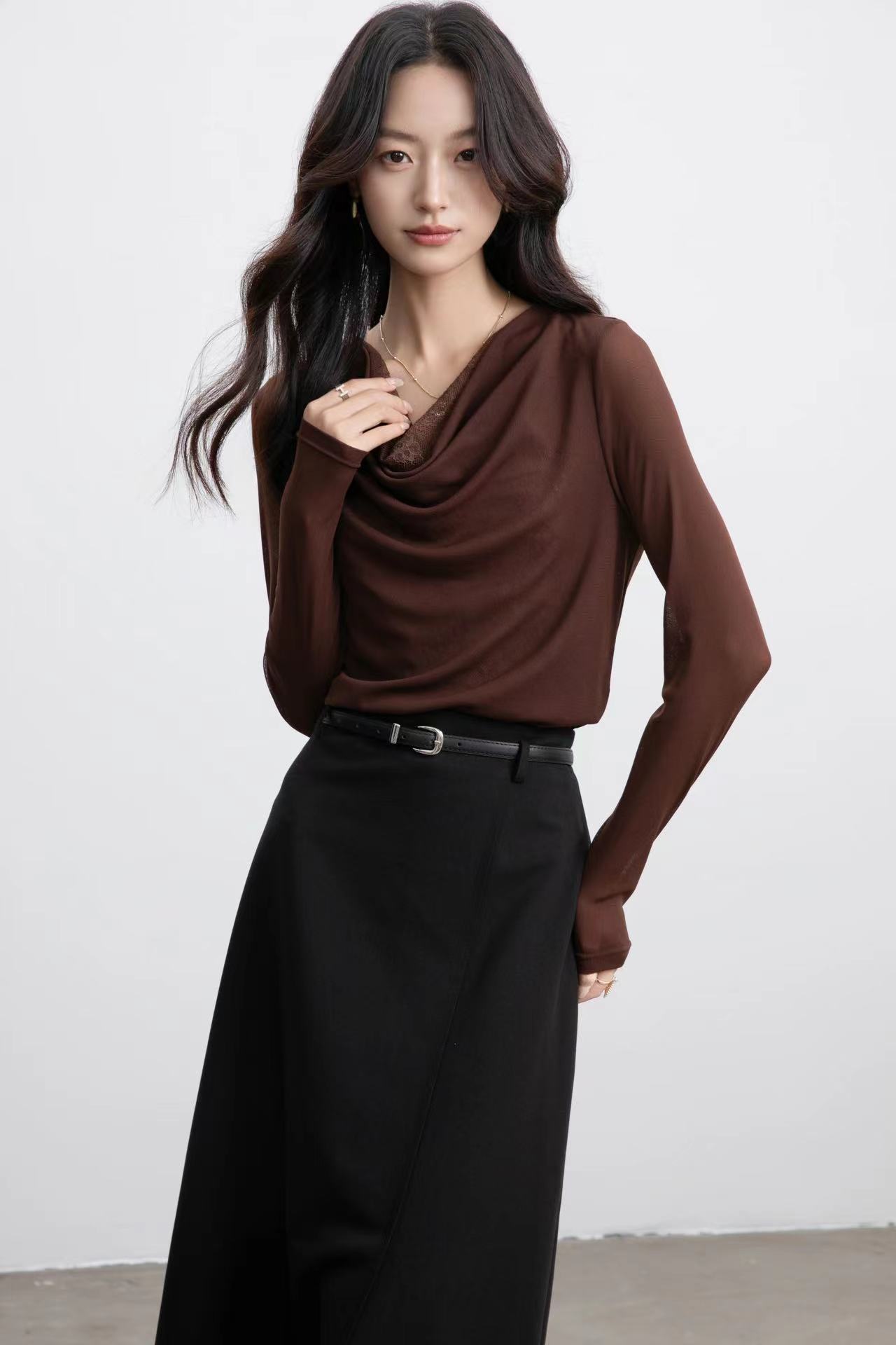女士精品时尚打底衫2589