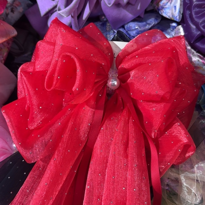 皮质铁合金红色云朵满天星弹簧夹