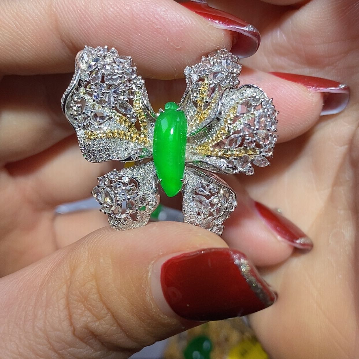 【闪购商品】翡翠颈饰18K金镶嵌陵****才吊坠