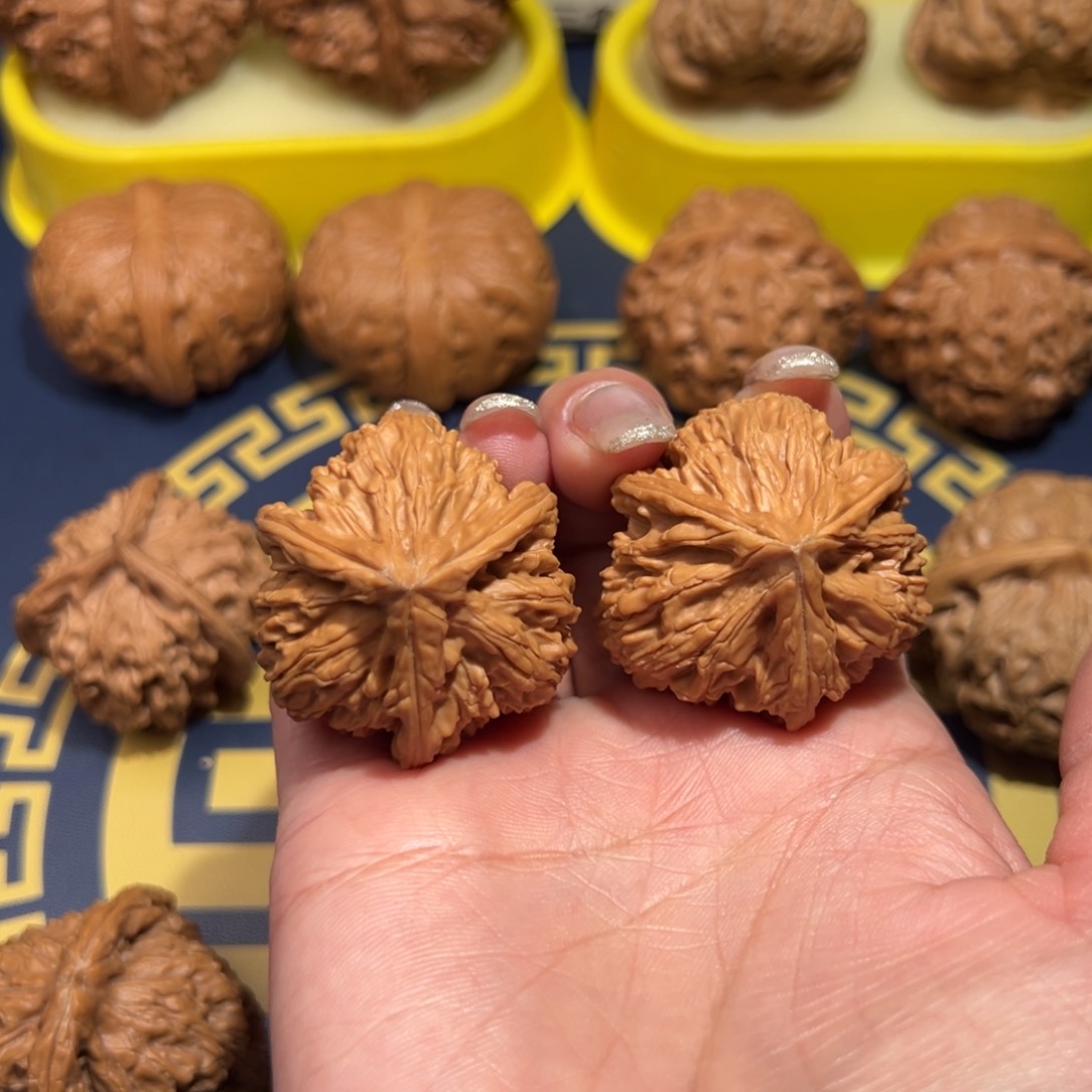 文玩核桃把件文山奔37全品
