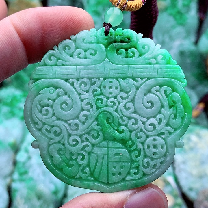 翡翠吊坠(不含链)未镶嵌