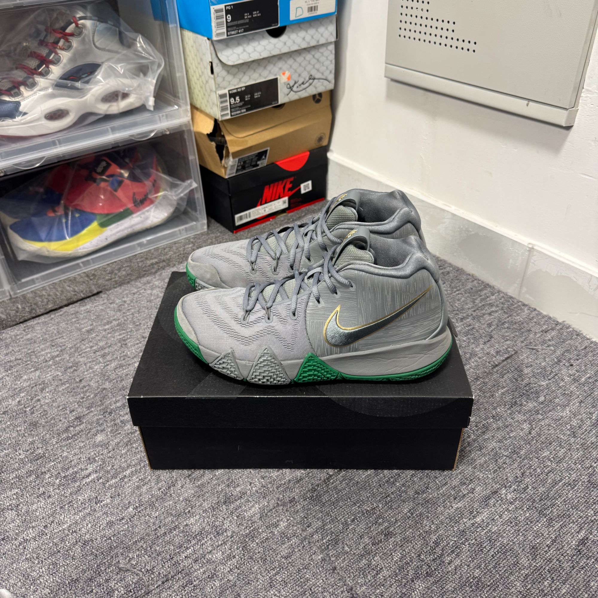 95新 NIKE/耐克 42.5码 欧文4 凯尔特人 无原盒 无瑕疵