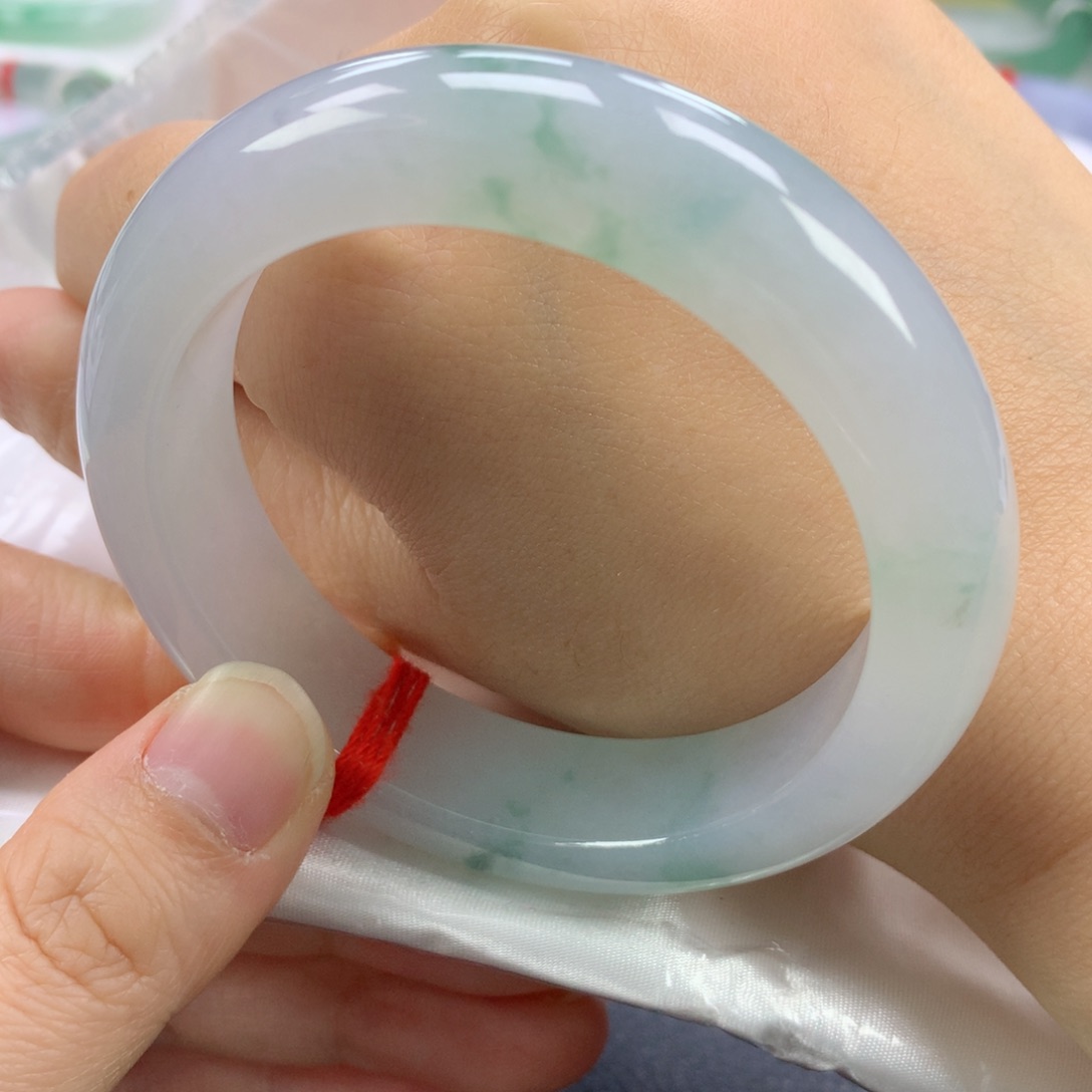 翡翠手镯未镶嵌56加