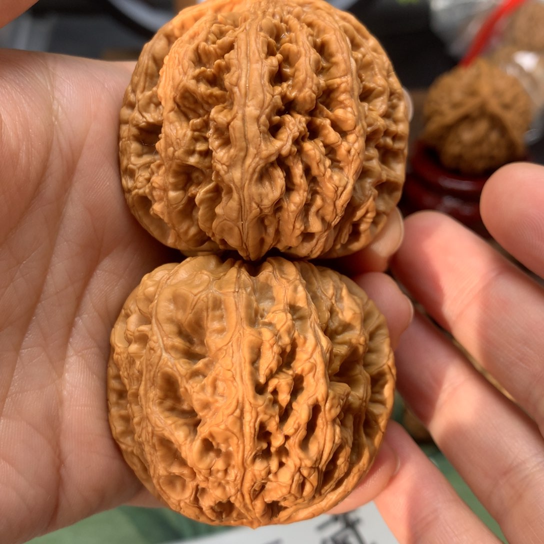 文玩核桃吊坠47粗筋