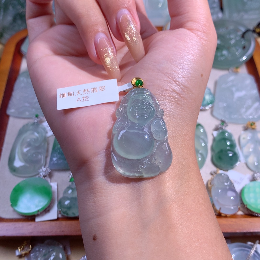 翡翠吊坠(不含链)18K金镶嵌
