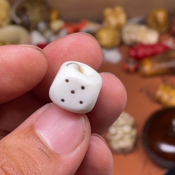 驼骨手串/手链人工忙着