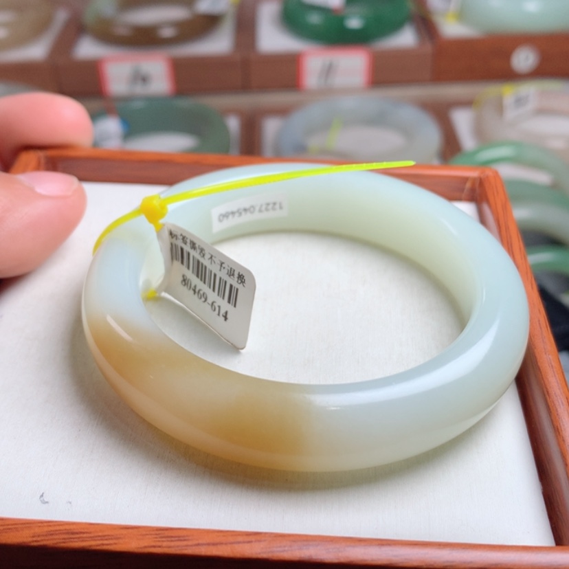 【闪购商品】和田玉手镯未镶嵌28号54.1