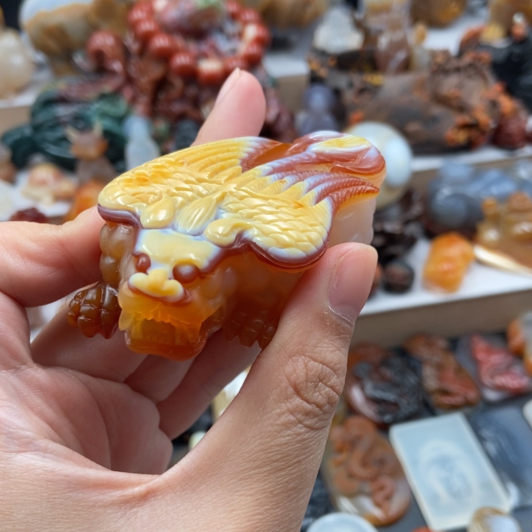 龍***下玛瑙/玉髓未镶嵌挂件