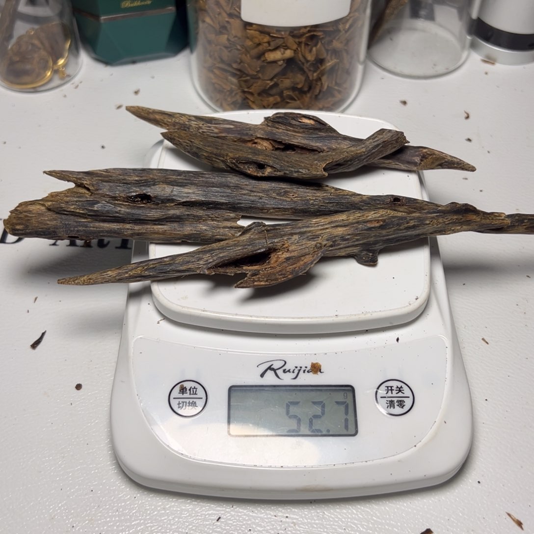 树脂制品收**丰海南红棋52克