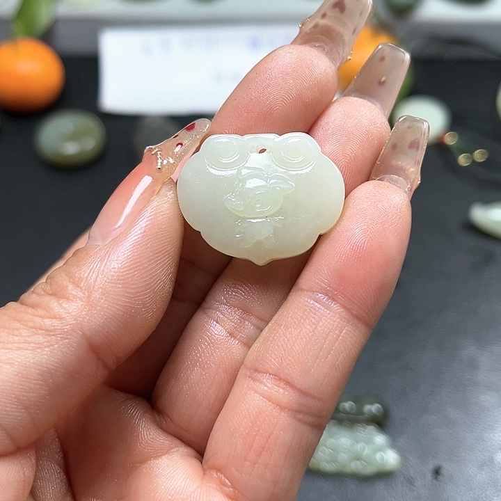 【闪购商品】和田玉颈饰未镶嵌