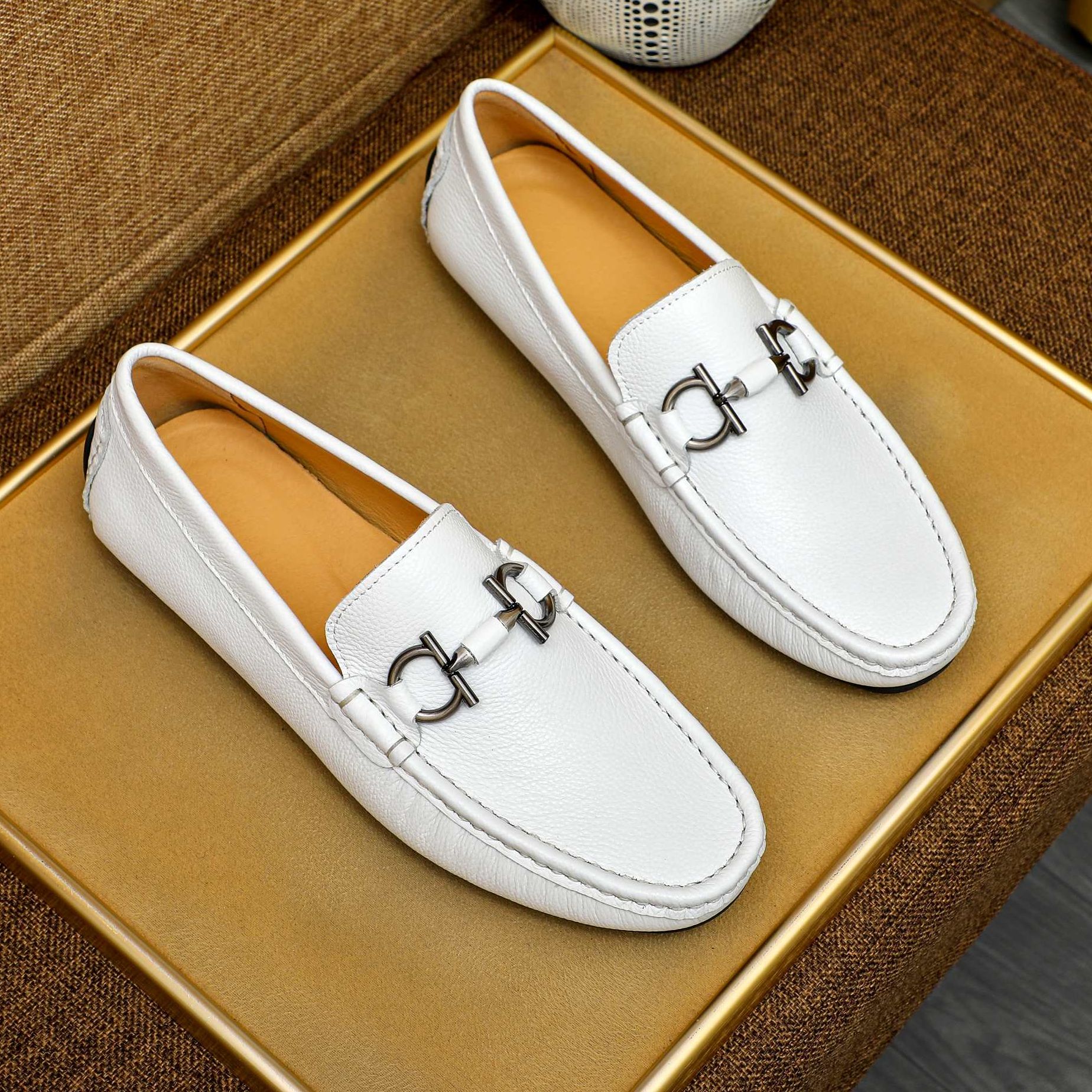 真皮豆豆鞋软底皮鞋头层牛皮透气舒适圆头一脚蹬懒人鞋白色男鞋