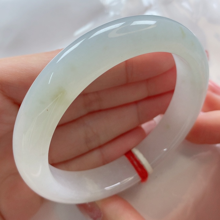 翡翠手镯未镶嵌完美冰白月光洒金桂花糕57纯净