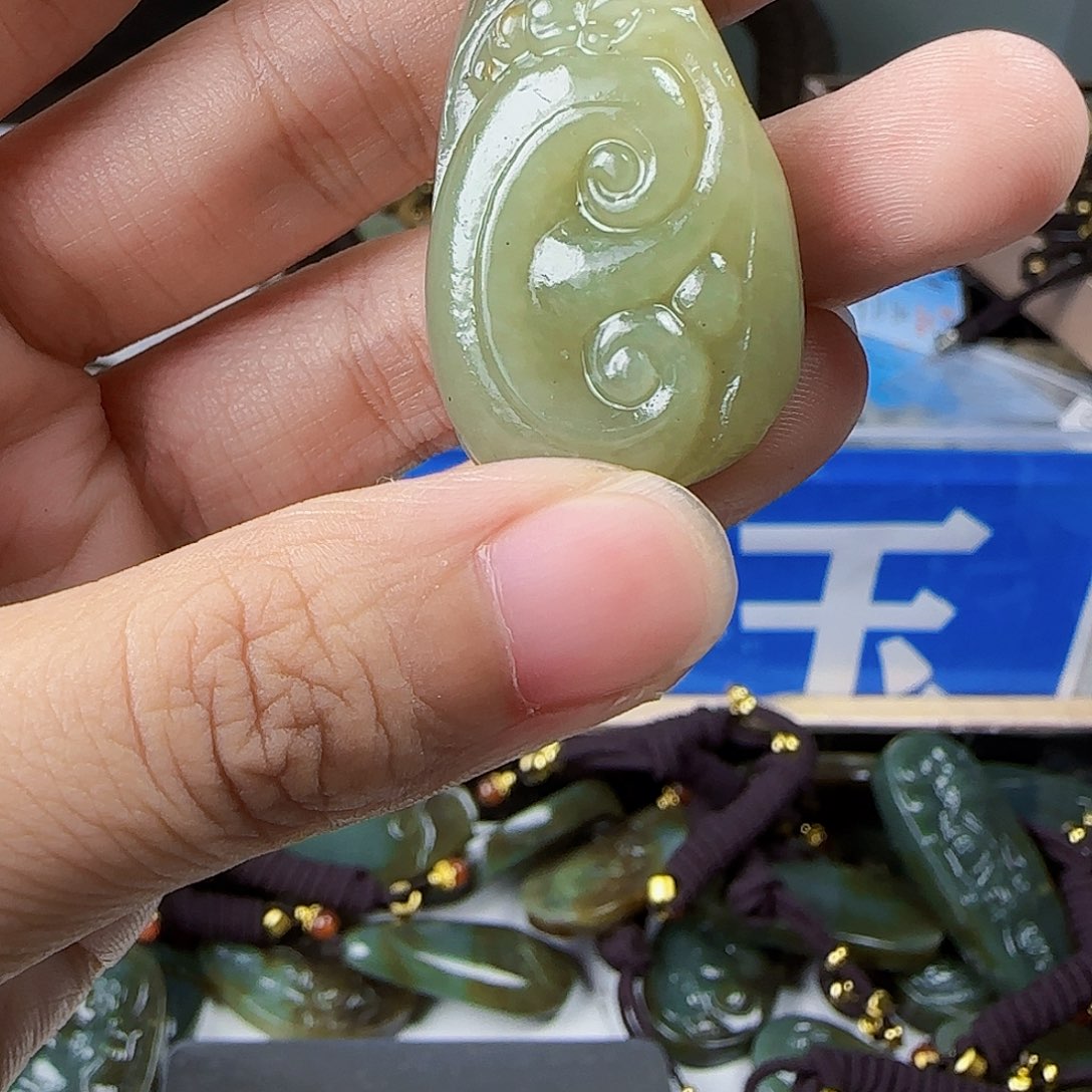 和田玉未镶嵌挂件