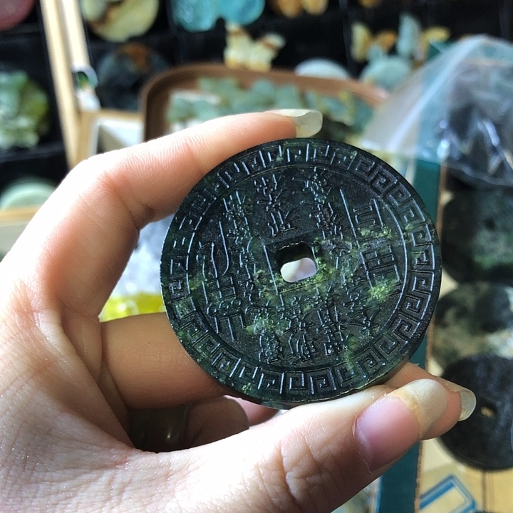 岫玉未镶嵌岫玉挂件