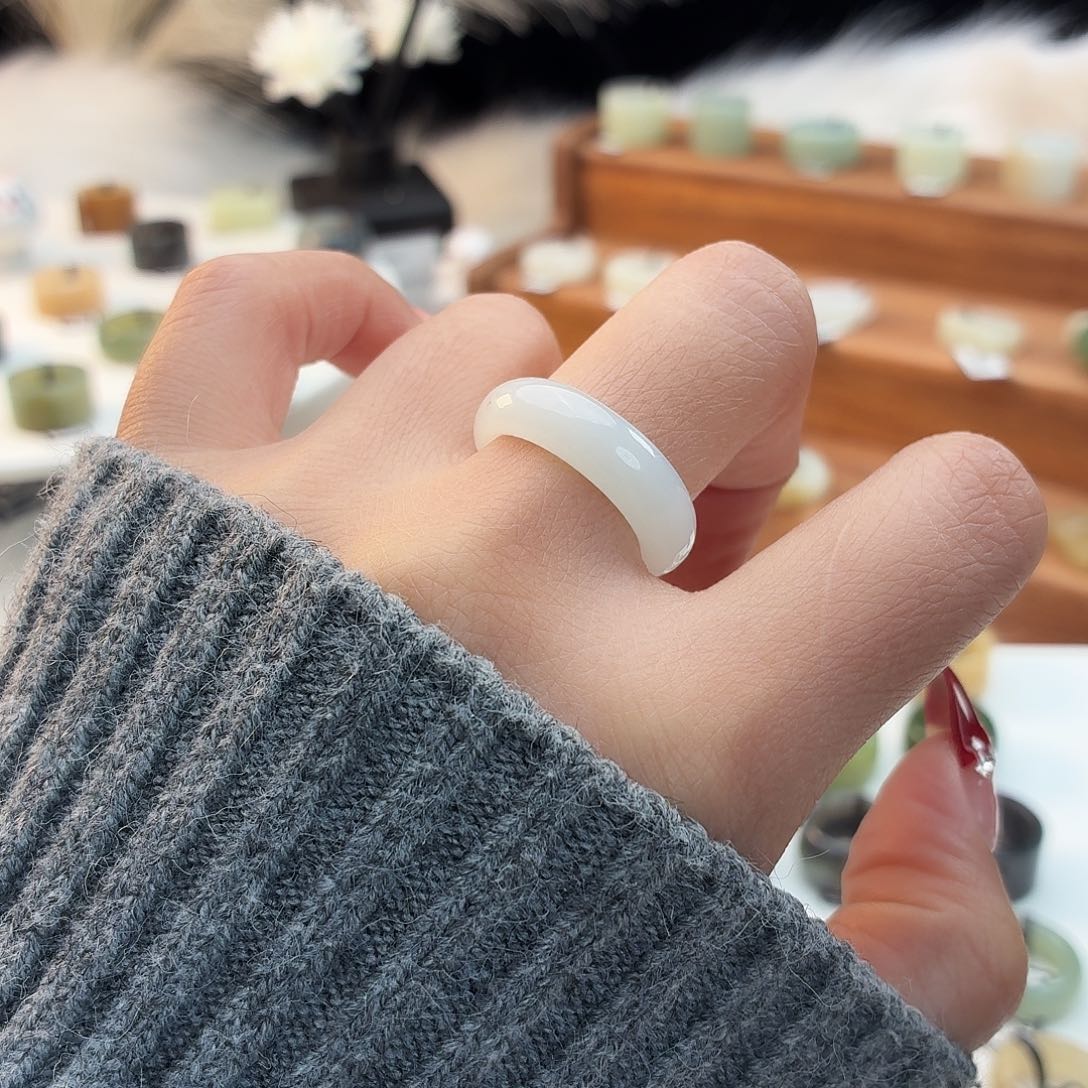 和田玉未镶嵌戒指i50俄白圆条17.5mm