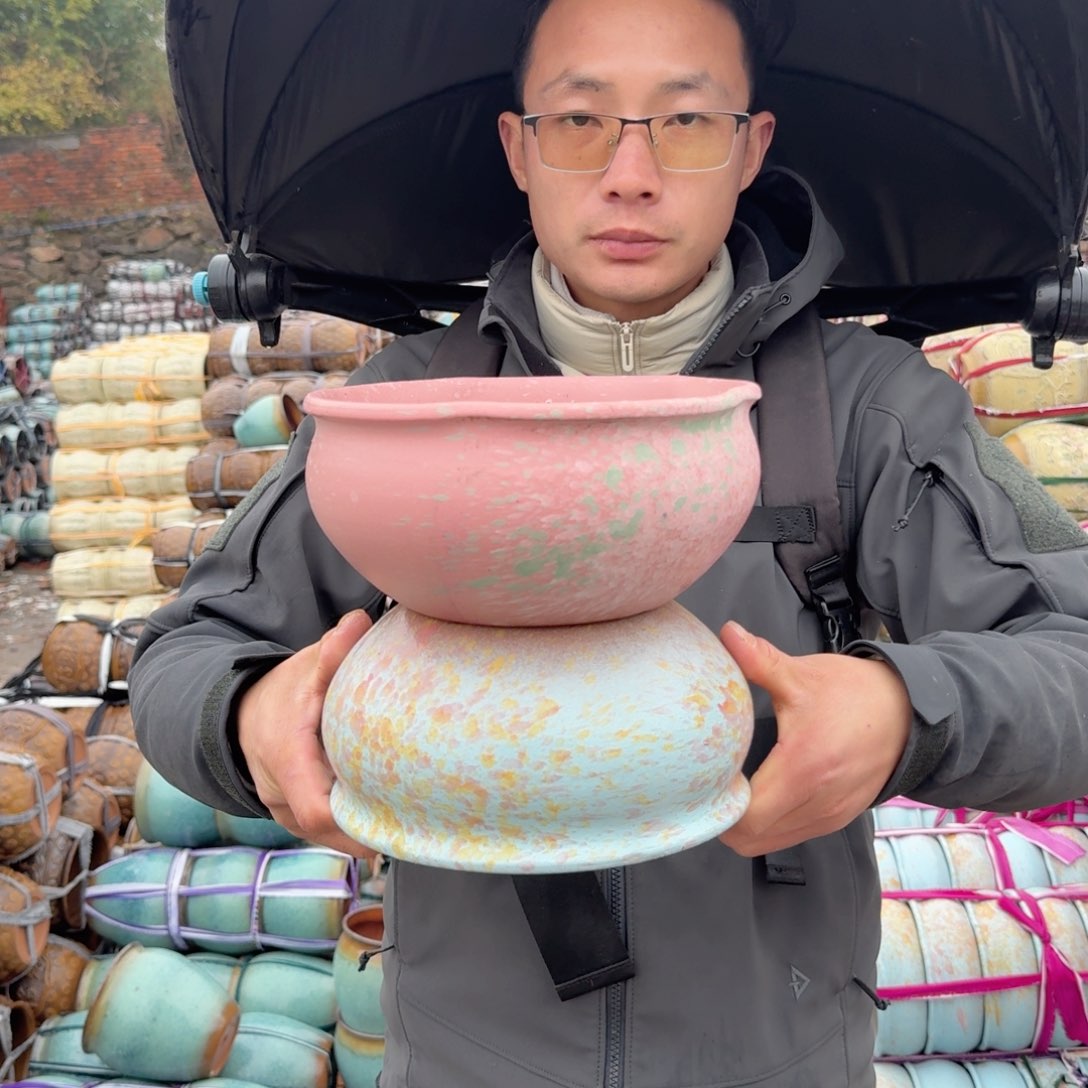 紫砂花盆口21高11（两个拼粉和蓝武拼