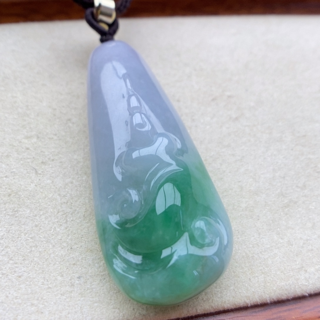 翡翠未镶嵌颈饰吊坠