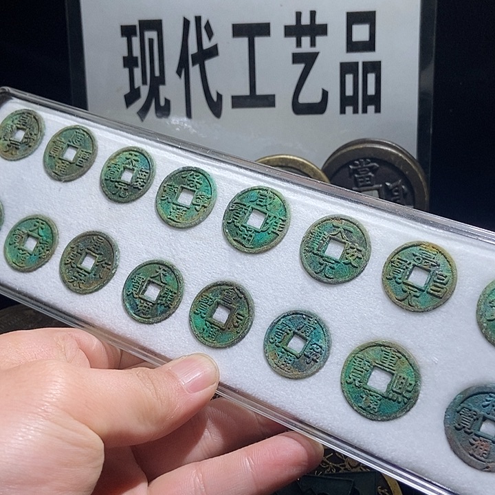 铜现代翻砂制作工艺品