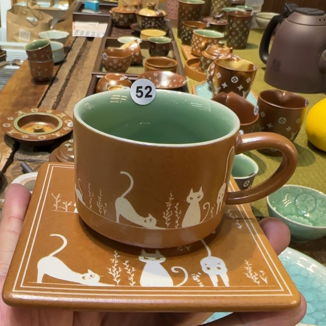 炎***亚龙泉青瓷等传统工艺品的制作工艺也有