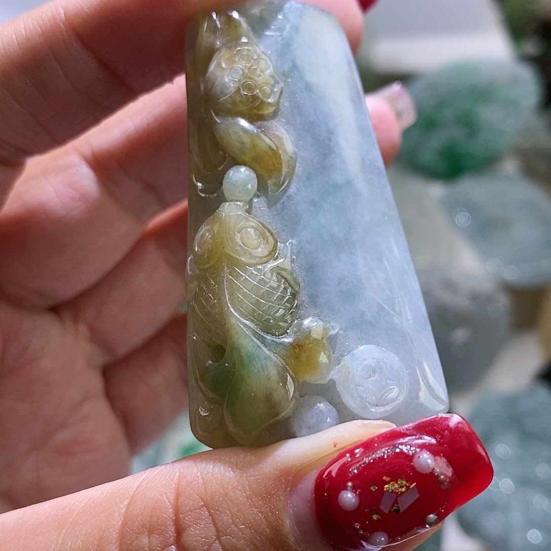 【闪购商品】翡翠颈饰未镶嵌鱼