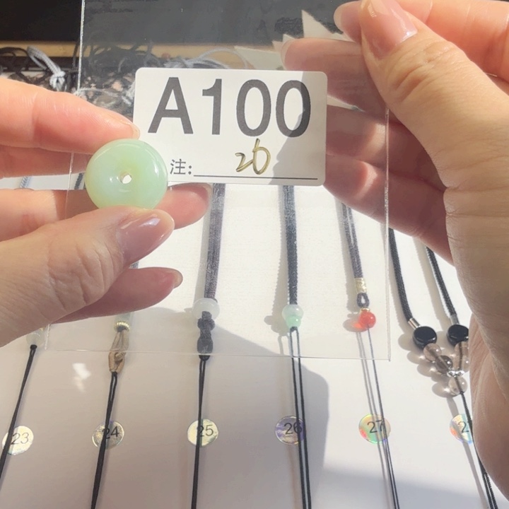 蛇纹石玉岫玉合金猪*蹄